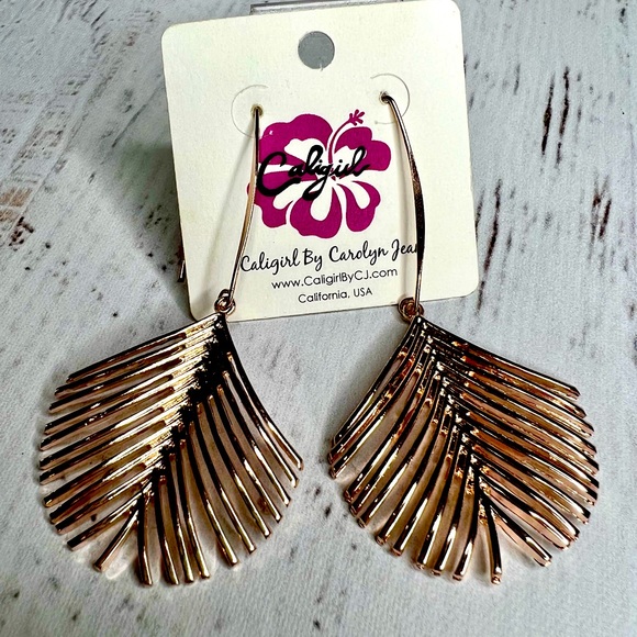 Pacific Beach Leaf Earrings - Picture 1 of 3